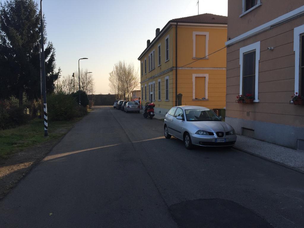 Morsenchio Flat Apartment Milan Bagian luar foto